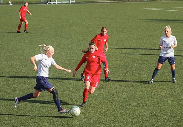 Kvinderne stadig med i toppen